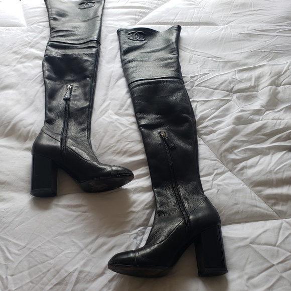 CHANEL Stretch Leather French Cuff Thigh High Over - Picture 6 of 8